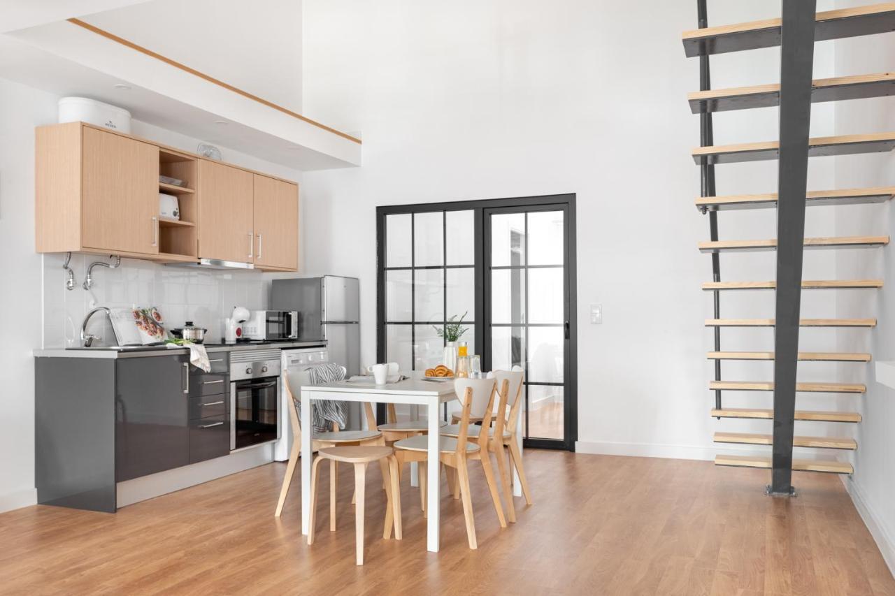 Altido Stylish 2-Level Flats Near Ajuda Palace Lisbon Bagian luar foto