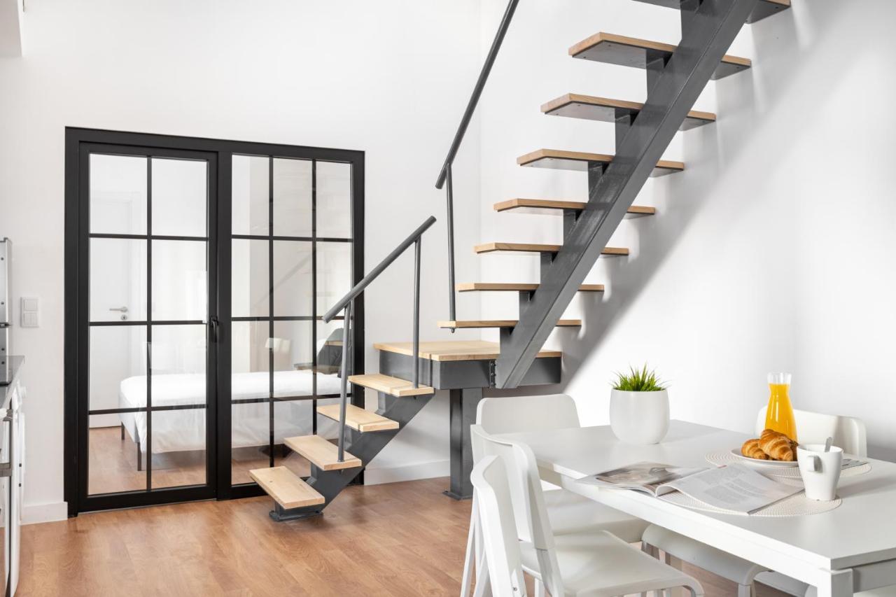 Altido Stylish 2-Level Flats Near Ajuda Palace Lisbon Bagian luar foto