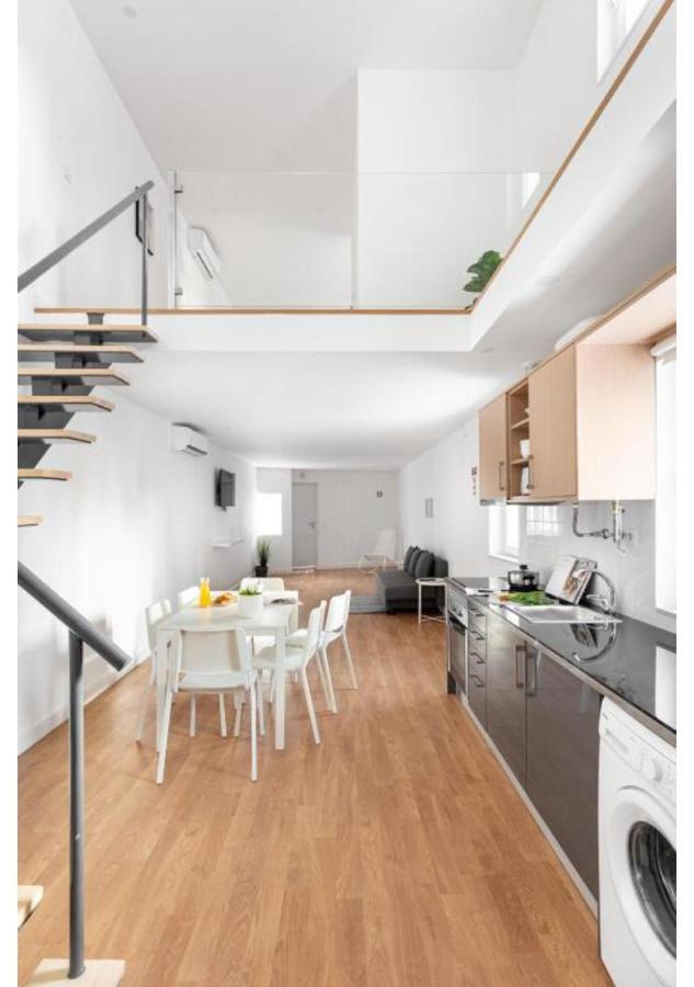 Altido Stylish 2-Level Flats Near Ajuda Palace Lisbon Bagian luar foto