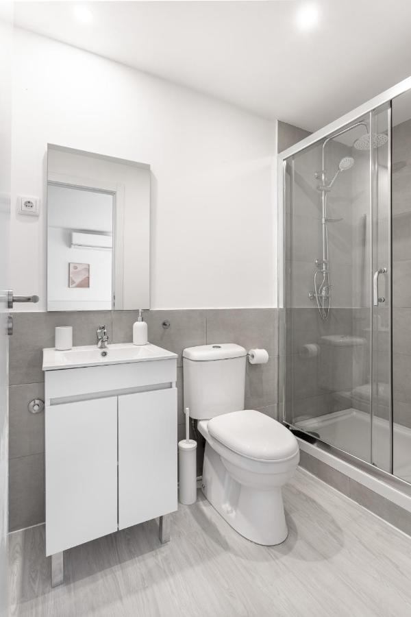 Altido Stylish 2-Level Flats Near Ajuda Palace Lisbon Bagian luar foto