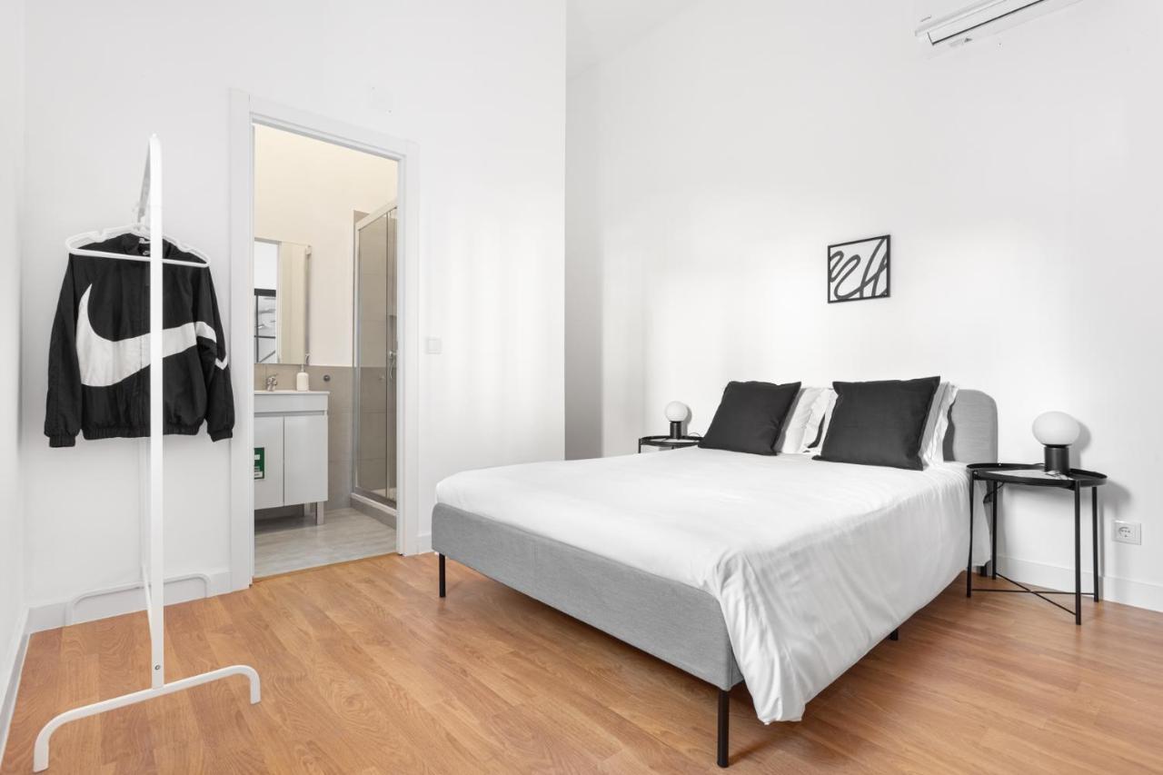 Altido Stylish 2-Level Flats Near Ajuda Palace Lisbon Bagian luar foto