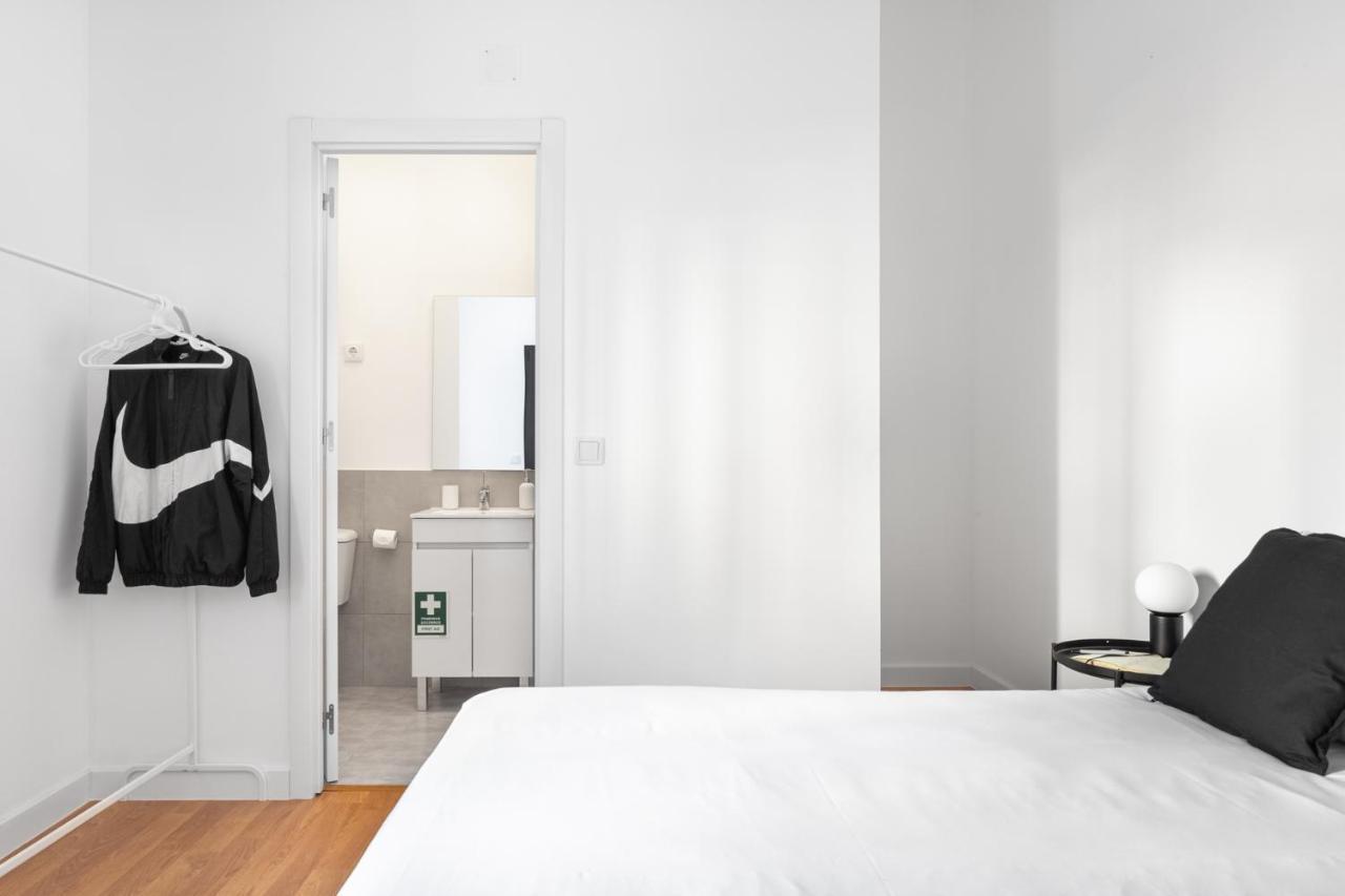 Altido Stylish 2-Level Flats Near Ajuda Palace Lisbon Bagian luar foto