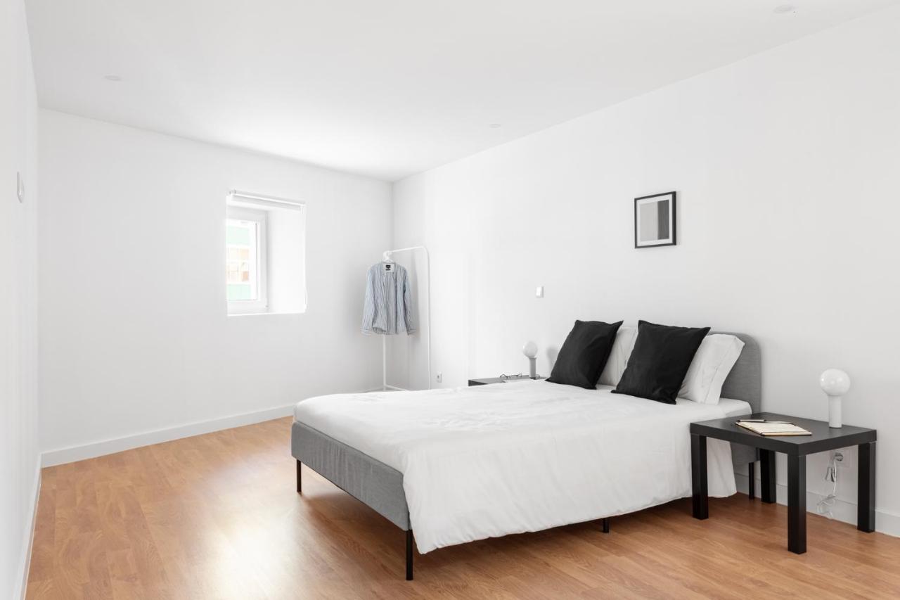 Altido Stylish 2-Level Flats Near Ajuda Palace Lisbon Bagian luar foto