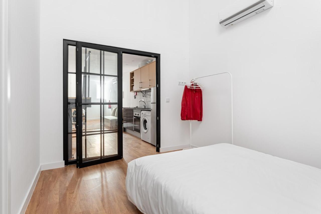 Altido Stylish 2-Level Flats Near Ajuda Palace Lisbon Bagian luar foto
